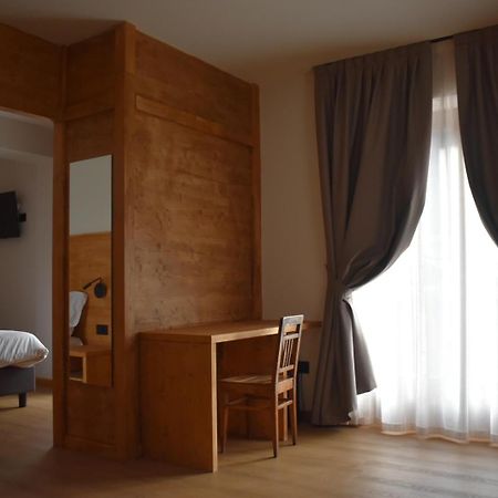 Hotel Pezzotti Pellizzano Ngoại thất bức ảnh