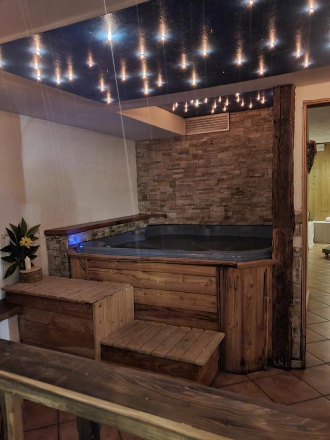 Hotel Pezzotti Pellizzano Ngoại thất bức ảnh