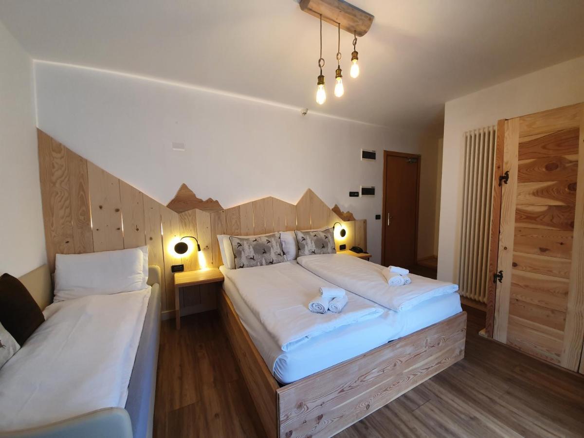 Hotel Pezzotti Pellizzano Ngoại thất bức ảnh