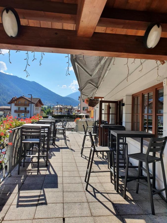 Hotel Pezzotti Pellizzano Ngoại thất bức ảnh
