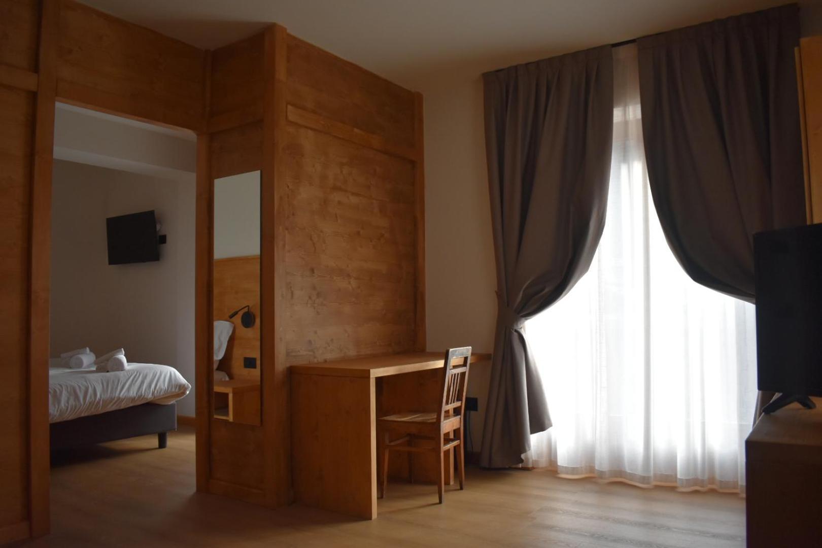 Hotel Pezzotti Pellizzano Ngoại thất bức ảnh
